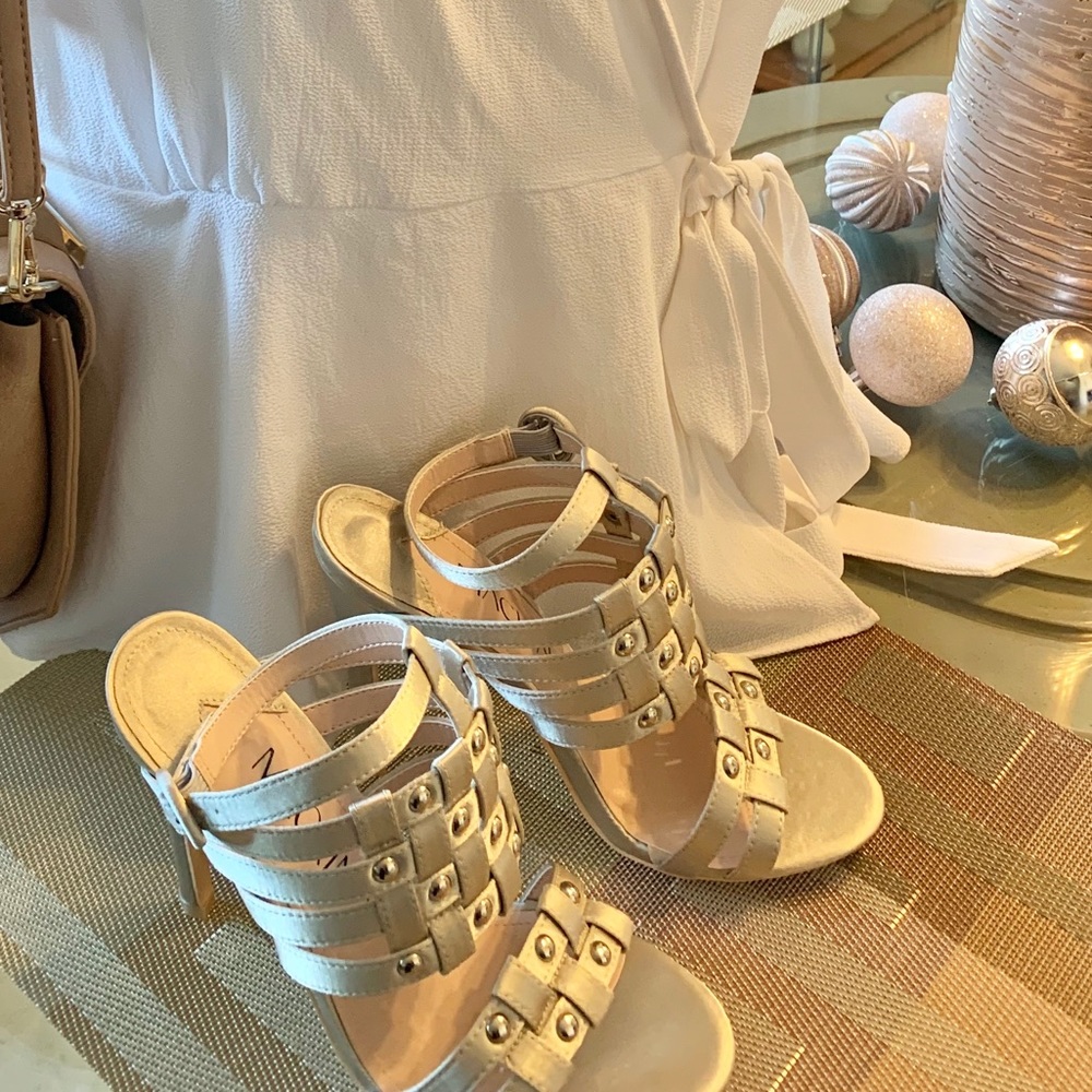 Metallic Open Toe Strappy Studs Heels - Picture 6 of 8